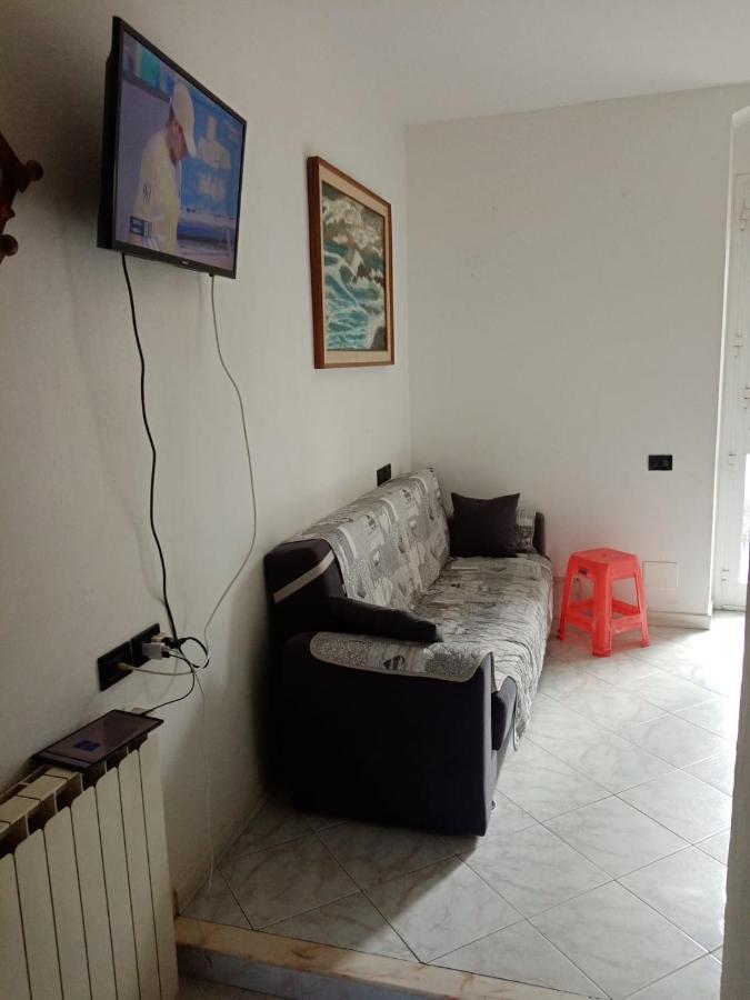 Апартаменти Casa Albarosa, 10 Min Walk Train Station, Free Parking. Ла-Спеція Екстер'єр фото